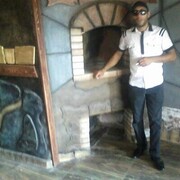  ,   Armen, 36 ,   ,   