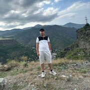  ,  Harut, 23