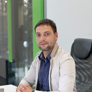  ,   Max Prav, 40 ,   ,   , c 