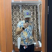  ,  Miko, 26
