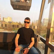  ,   Artur, 28 ,   