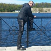  ,   Dimas, 42 ,   