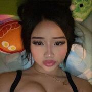  , 