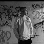  ,   Vladislav, 24 ,   ,   , c , 