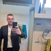  ,  Mik, 38