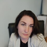 ,  Elena, 44