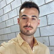  ,  Alex, 35
