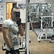  ,   Garik, 39 ,   