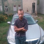  ,  Andrej, 33