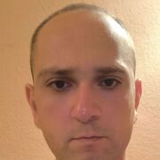  ,  Hovo, 35