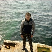  ,   Djoni, 42 ,  