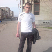  ,   Artur, 33 ,   