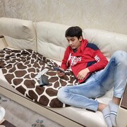  ,  Bek, 25