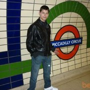  ,   Viktors, 34 ,   
