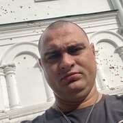  ,  Bohdan, 32