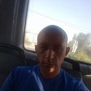  ,   Viktor, 41 ,   ,   