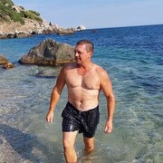  ,   Alex, 53 ,   