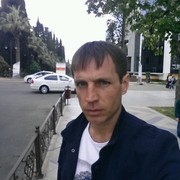  ,   Alik, 39 ,   