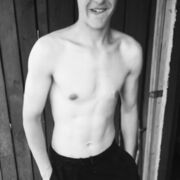  ,  Egor, 19