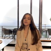  ,  Aida, 30