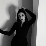 , 