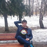  ,  Ali, 33