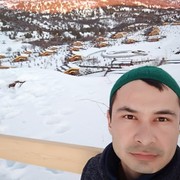  ,  Shoxrux, 33