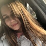 ,   Anya, 21 ,  