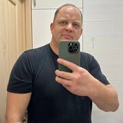  ,  Andri, 37
