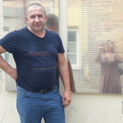  Puteaux,  , 50