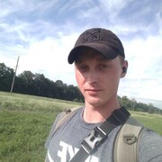  ,   Yevheniy, 32 ,     , c 