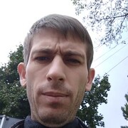  ,   Artur, 40 ,   