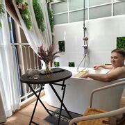  Ban Na San,   Filipp, 33 ,   ,   , c , 