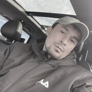  ,  Ali, 30