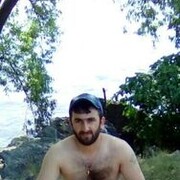  ,   Armen, 32 ,   ,   