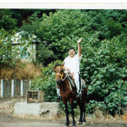  ,   Rauf, 49 ,     , c 