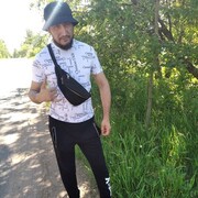  ,   Djoni, 33 ,   ,   