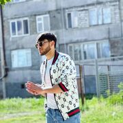  ,  Arsen, 20