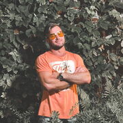  ,   Mike, 34 ,     