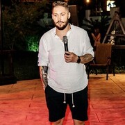  ,   Artem, 33 ,   