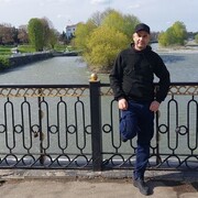  Lambeth,   Ali, 35 ,   ,   