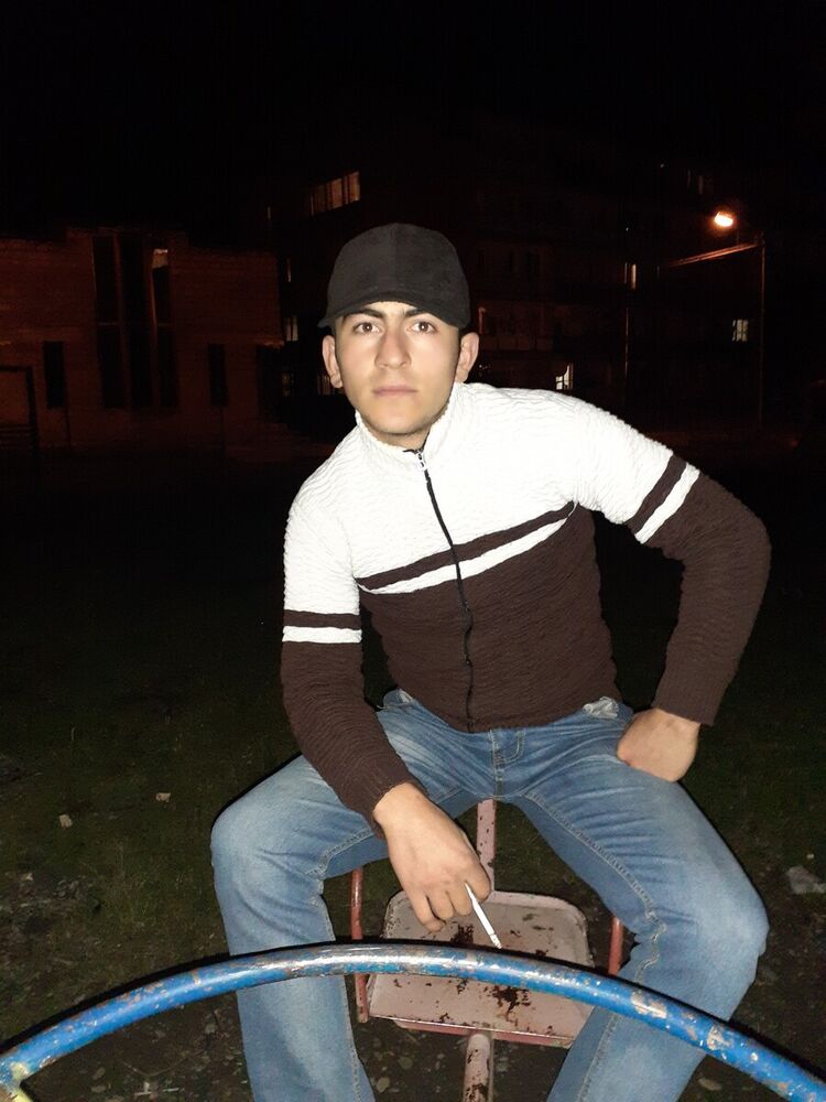  20323437  Marat, 35 ,    