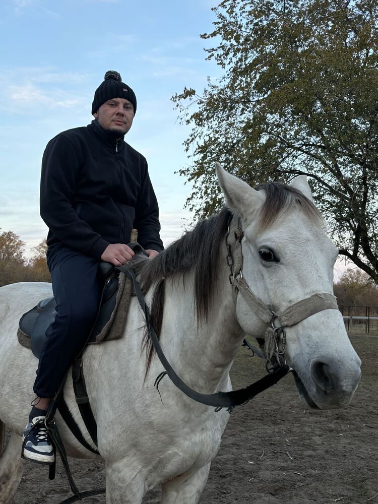  -,   ARTEM, 34 ,     , c 