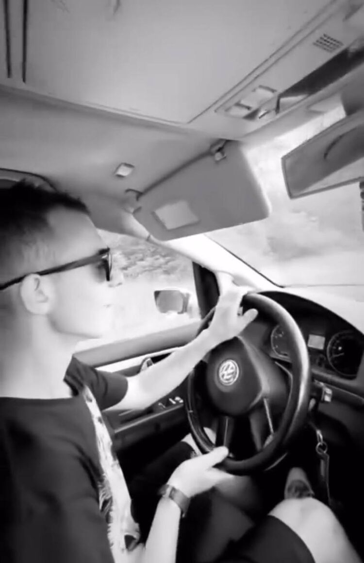  ,   Maksim, 18 ,   ,   