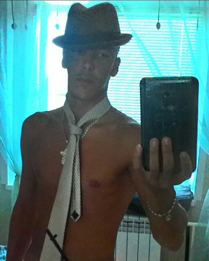  ,   Kiss Devil, 37 ,   ,   , c 