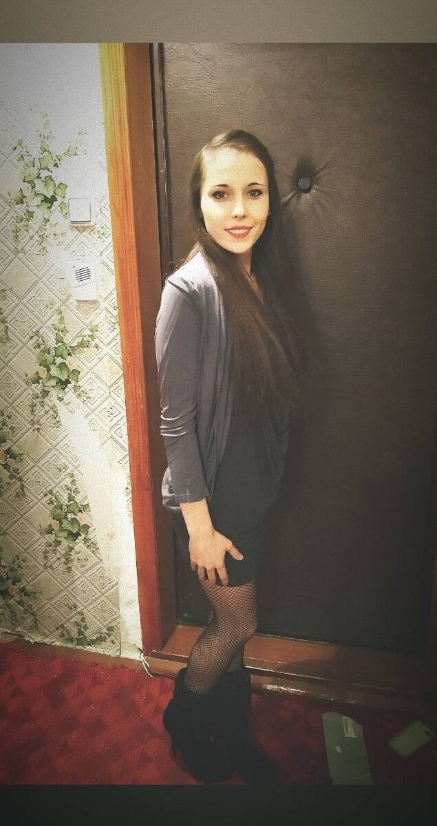  ,   Julia, 27 ,   ,   