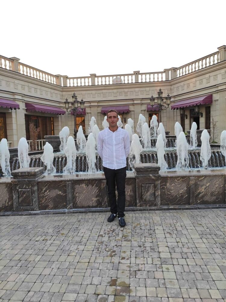  40696327  , 32 ,    --