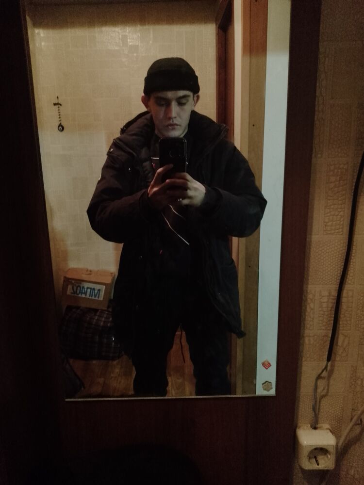  31698117  Kirill, 27 ,    