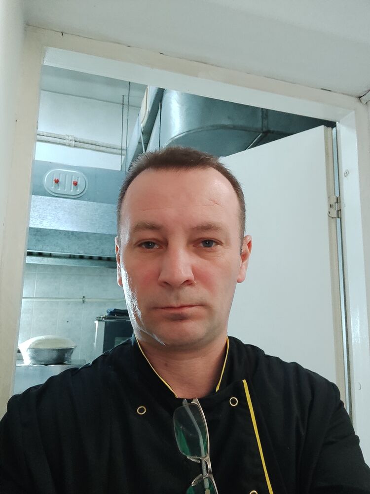  53913287  VlaD, 50 ,    