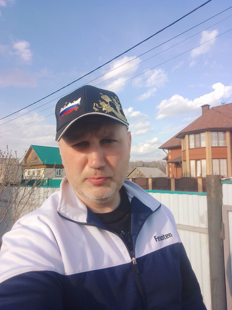  51397947  Andrei, 37 ,    